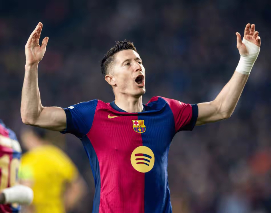 皇马轻取多特蒙德,莱万补时绝平足总杯的简单介绍 皇马轻取多特蒙德,莱万补时绝平足总杯的简单介绍