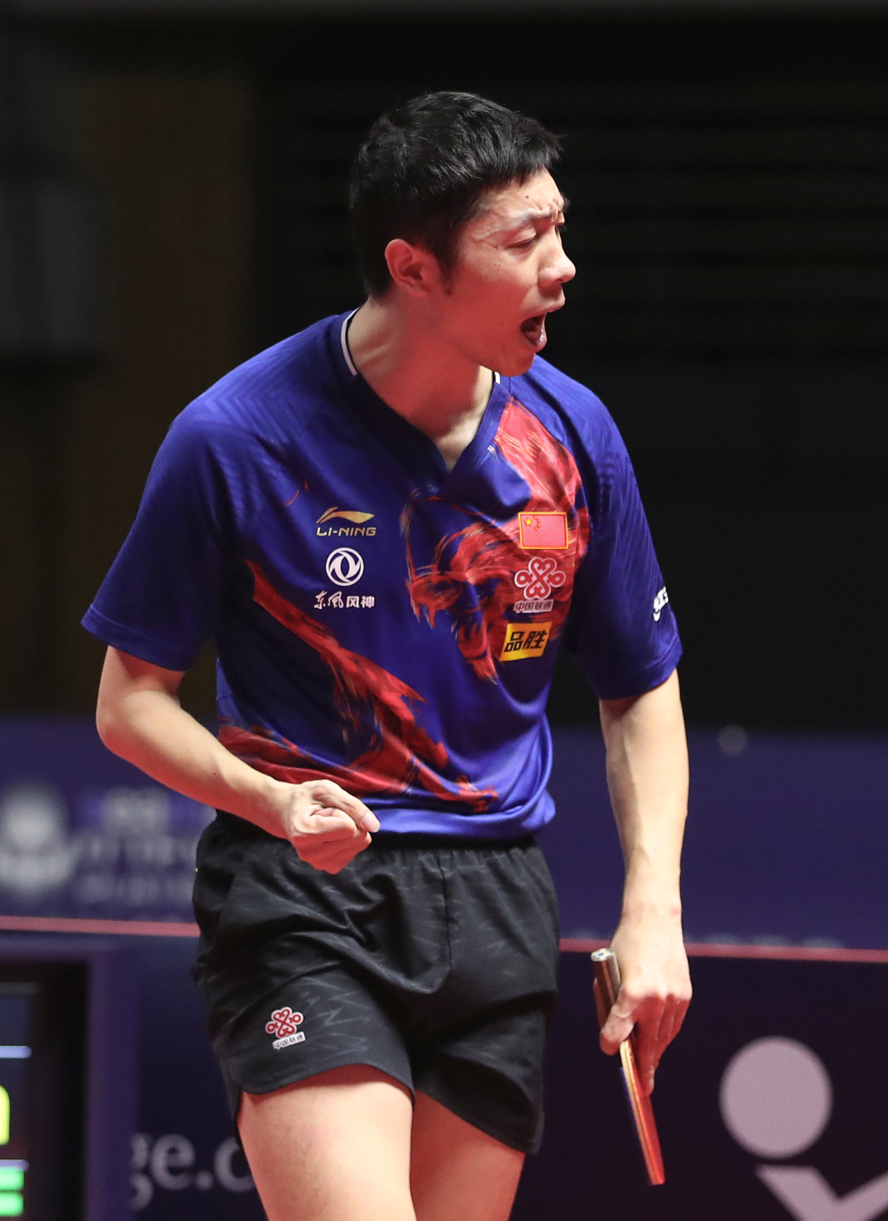 中国乒乓球队碾压英国乒乓球队,许昕惊艳世界 中国乒乓球队碾压英国乒乓球队,许昕惊艳世界