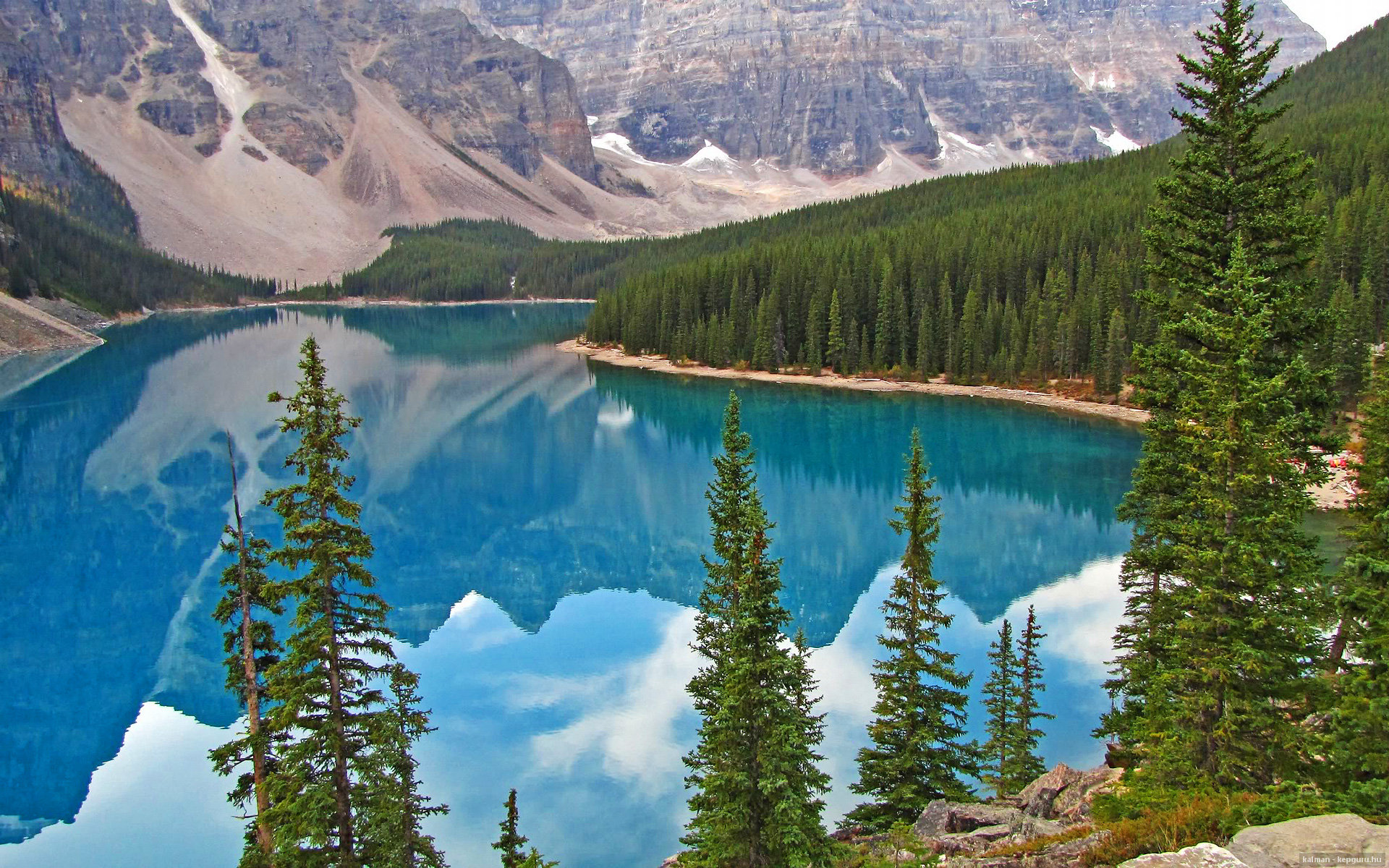 华体会登录-友谊赛的战歌，当法老的意志遭遇枪手的艺术，三笘薰如何成为唯一的钥匙