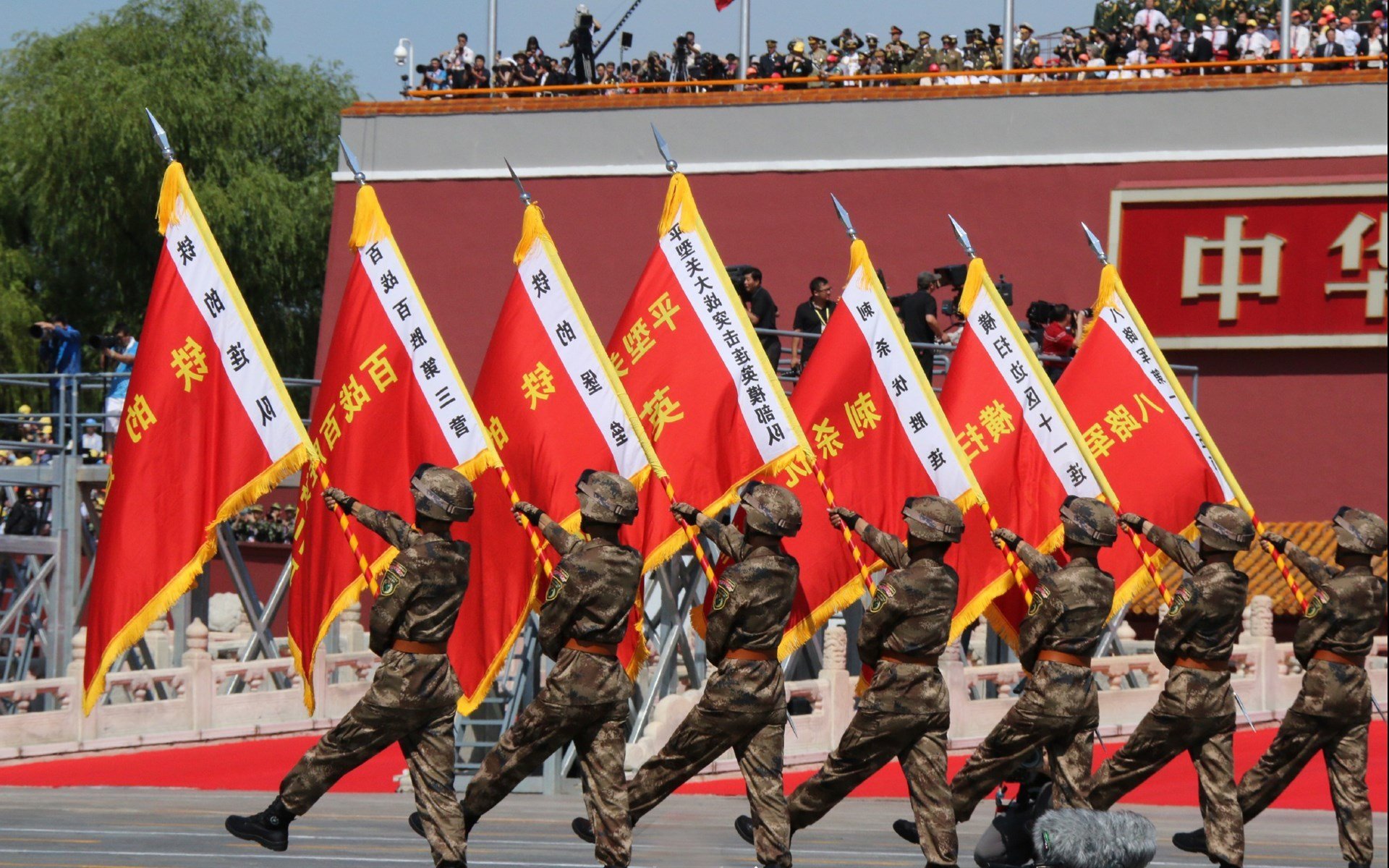 节奏大师的降维打击,保罗压制级发挥,湖人单节轰垮步行者