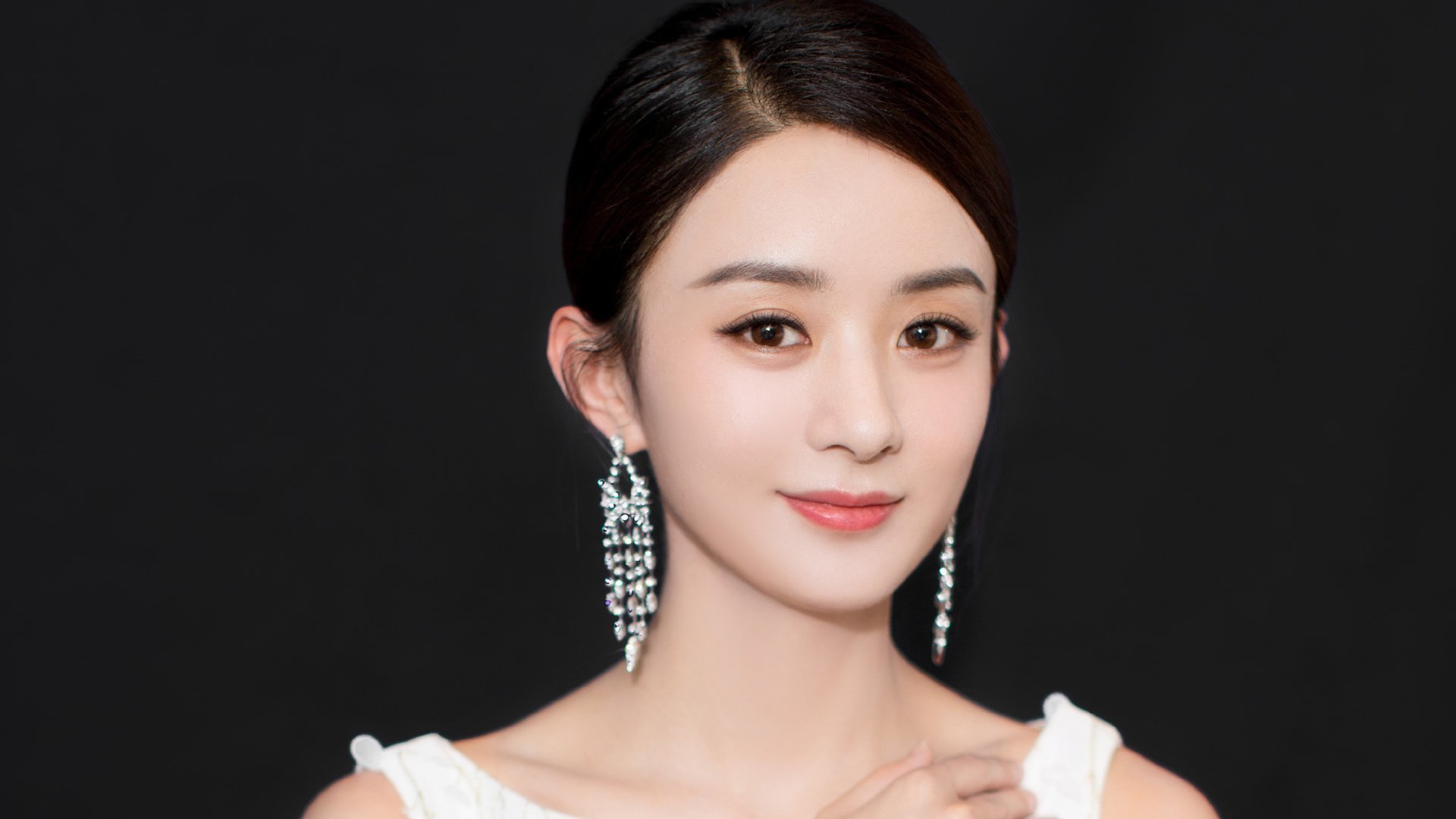 从饮水机到关键先生，霍勒迪如何用三记补刀击沉雷霆巨轮